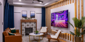 Luxury 5-BR House, Tampa Downtown with Cottage Has Power